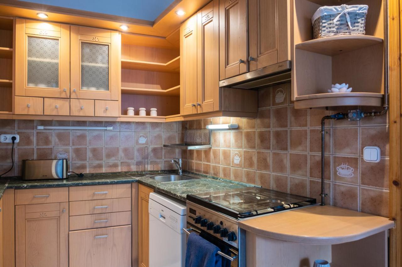 Sziklai Apartman Веспрем Экстерьер фото